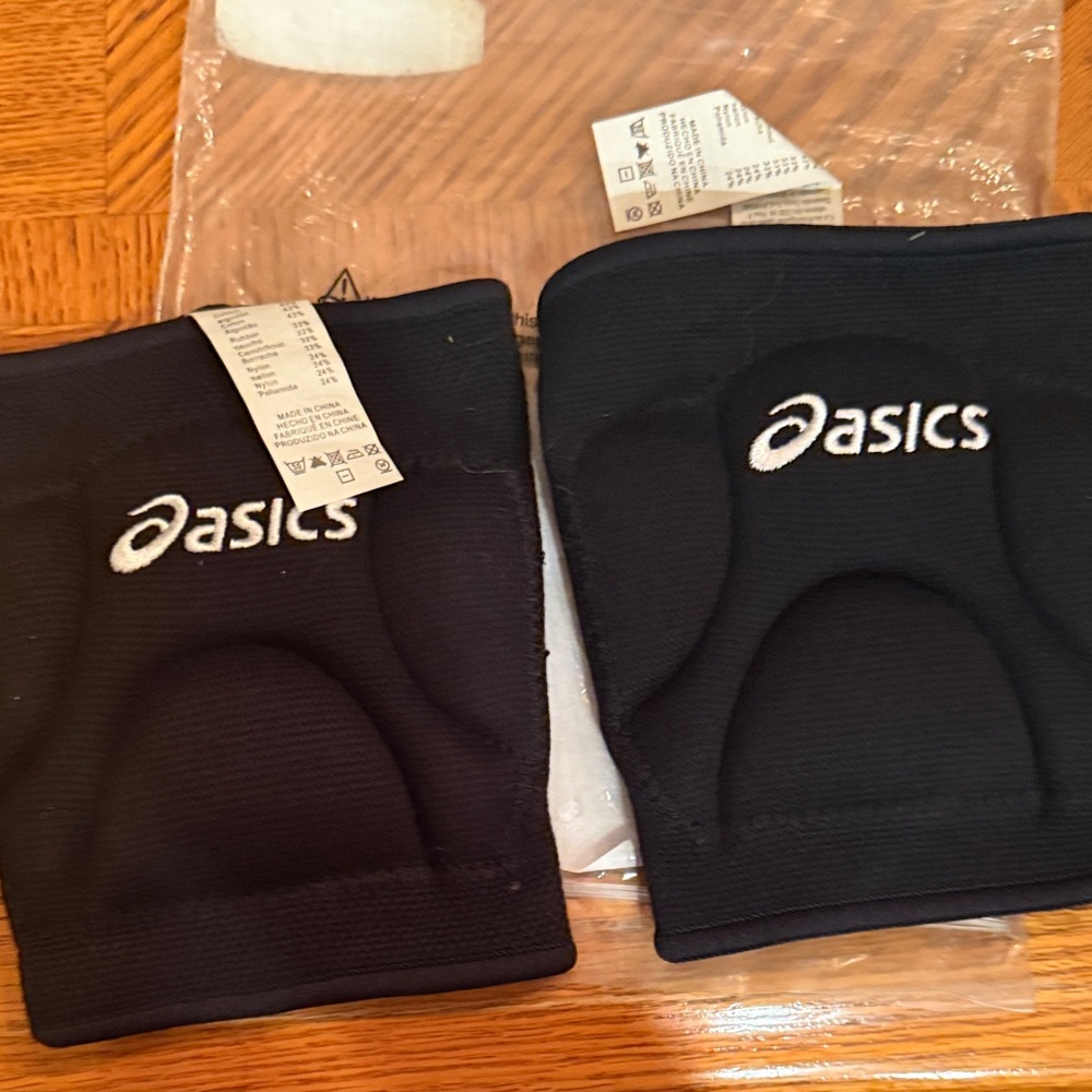ASICS Black Sports Knee Pads 6 inch